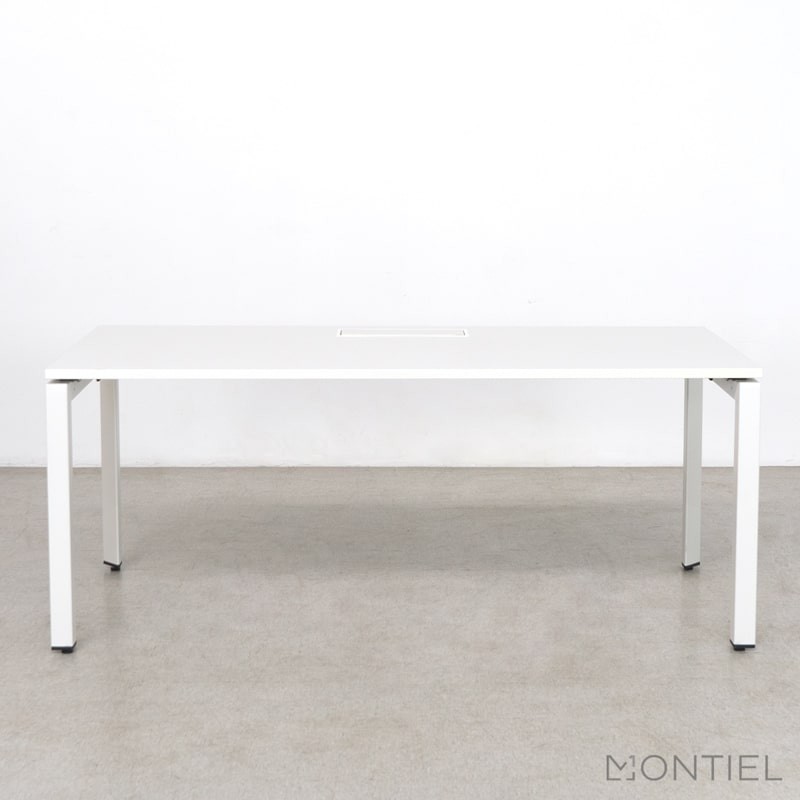 Mesa Blanca 160x80 para Despacho de Steelcase - Montiel