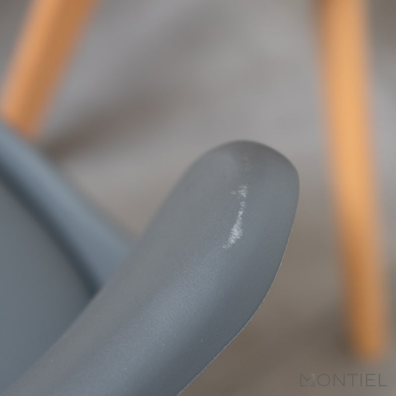 Silla Gris Estilo Nórdico con Patas Madera - Montiel