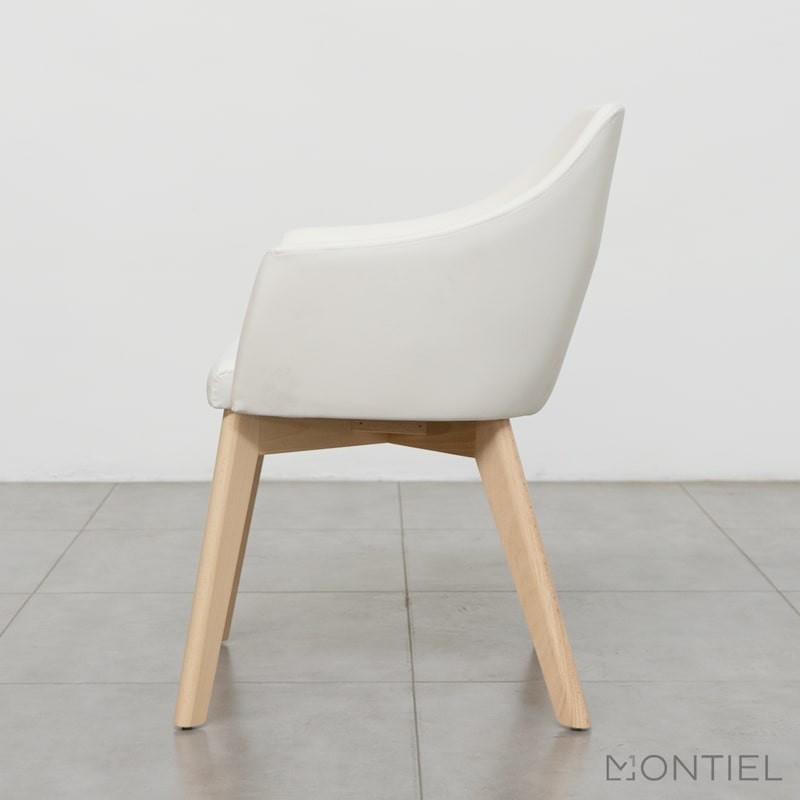 ▷ Butaca Tapizada Patas de Madera Sofía de Kunna