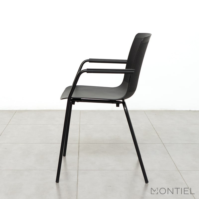 Silla 4 patas con Brazos Negra Glove de Forma5 - Montiel