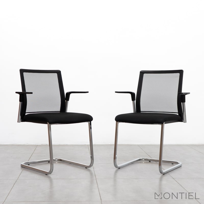 Silla Confidente Malla Negra Plural de Forma 5 - Montiel