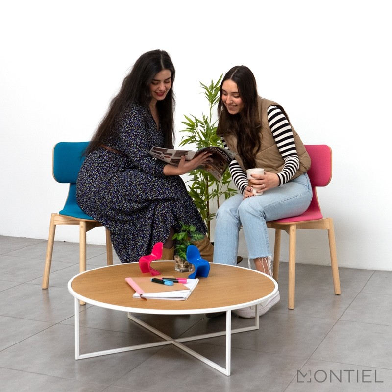 Mesa Baja Auxiliar Estilo Nórdico de Viccarbe - Montiel