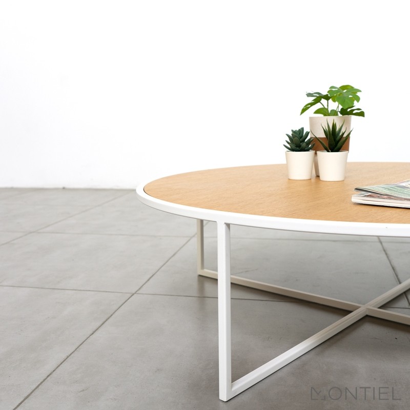 Mesa Baja Auxiliar Estilo Nórdico de Viccarbe - Montiel