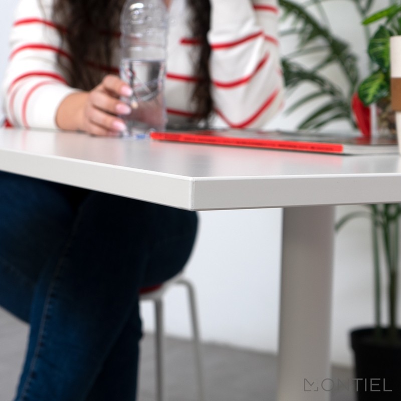 Mesa Escritorio Pequeña con Ruedas 90x90 cm - Montiel