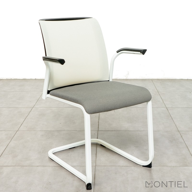 Silla Confidente Respaldo de malla Eastside - Steelcase