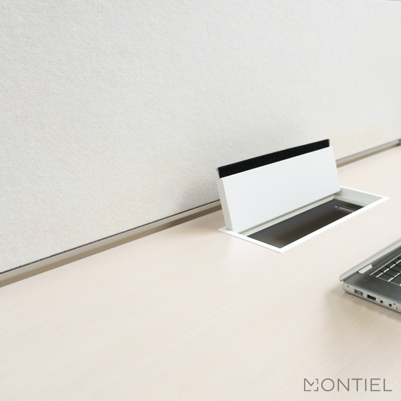 Mesa Bench 2 personas Estilo Nórdico Lares de Steelcase