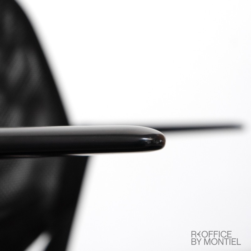 Silla Confidente Recepciones Meda Slim de Vitra - Montiel