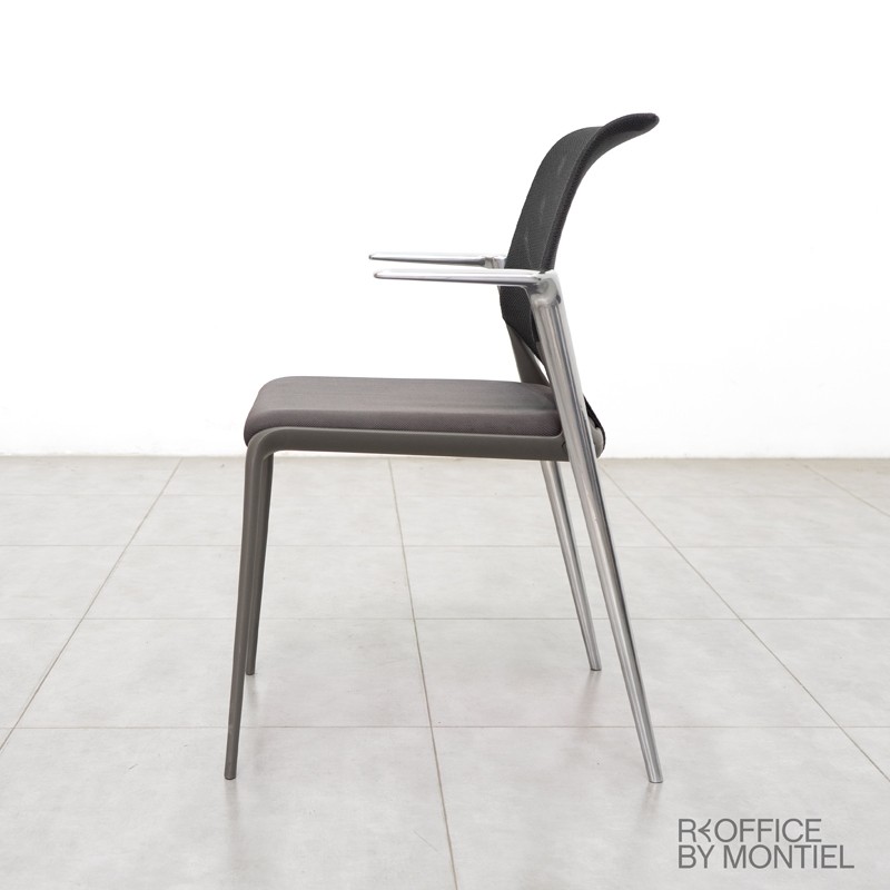 Silla Confidente para Despachos MedaSlim de Vitra - Montiel