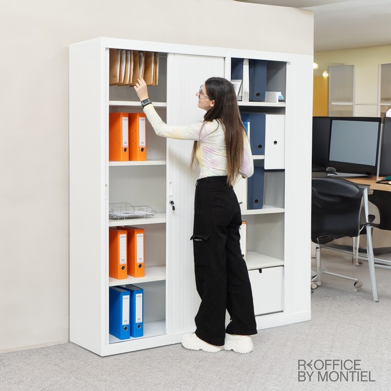 Armario Puertas Persiana de MoreSquared - Montiel