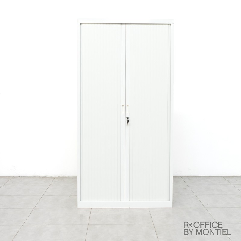 Armario Puertas Persiana de MoreSquared - Montiel