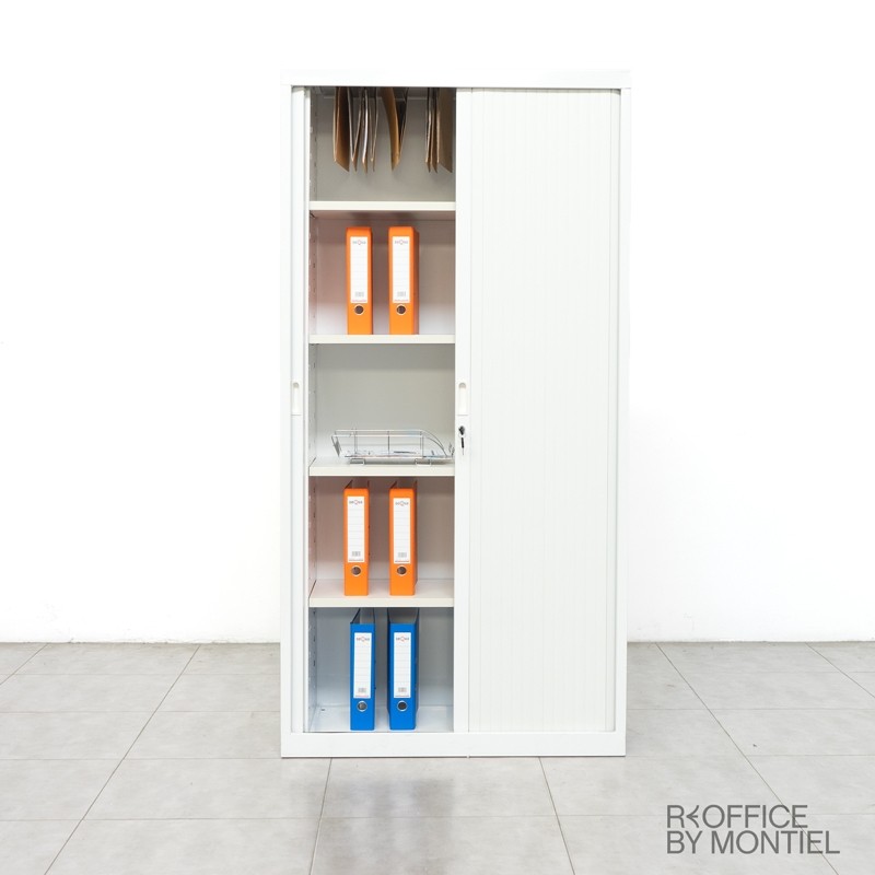 Armario Puertas Persiana de MoreSquared - Montiel