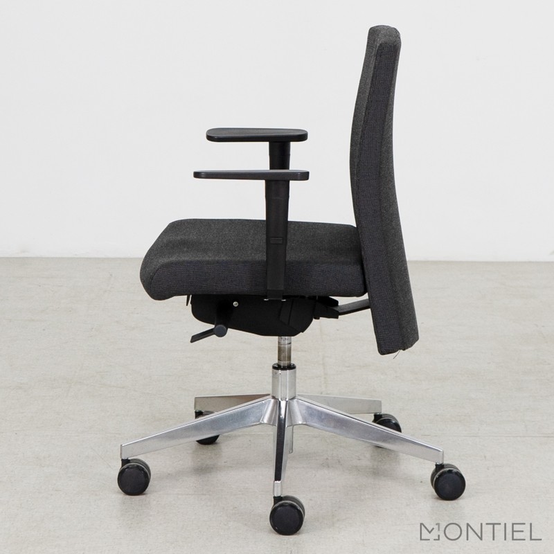 Silla Escritorio Giratoria con brazos Muga de Akaba