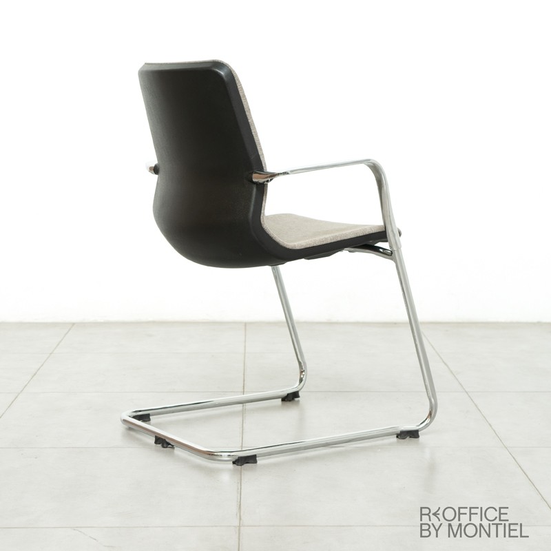 Silla Confidente para Despachos Bros de Mobel Línea