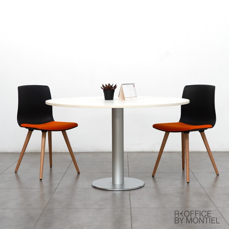 Silla patas Madera para Salas de Espera Noom 50 de Actiu