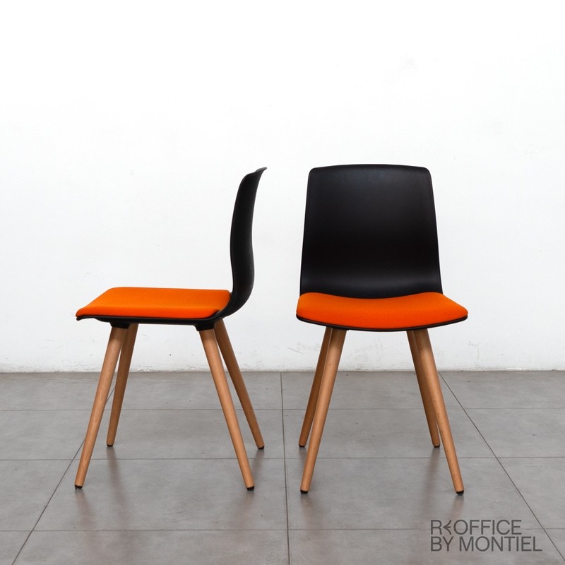 Silla patas Madera para Salas de Espera Noom 50 de Actiu