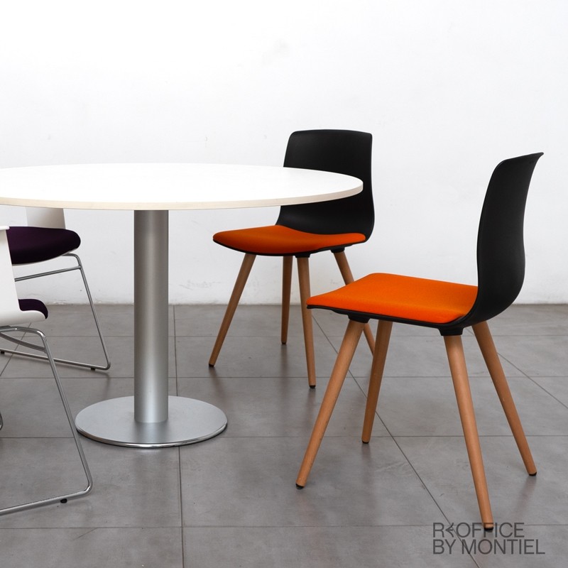 Silla patas Madera para Salas de Espera Noom 50 de Actiu