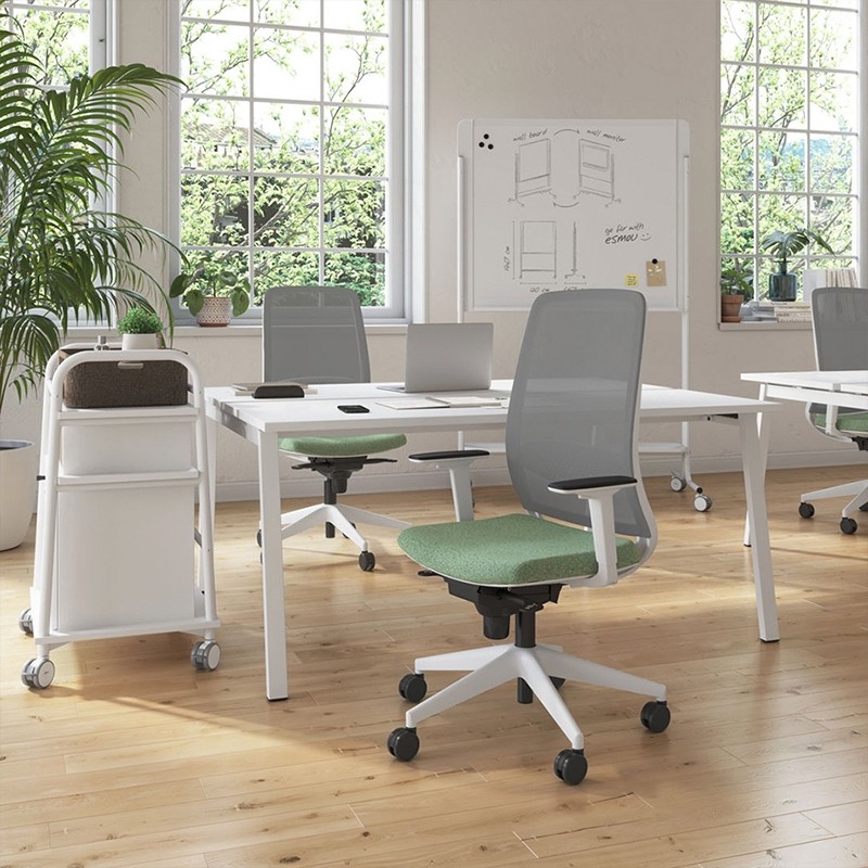 Silla Escritorio Giratoria Edit de Mobel Línea - Montiel