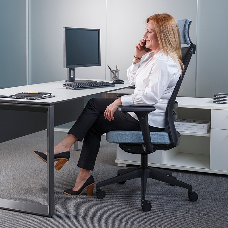 Silla Escritorio Giratoria Bold de Mobel Línea - Montiel