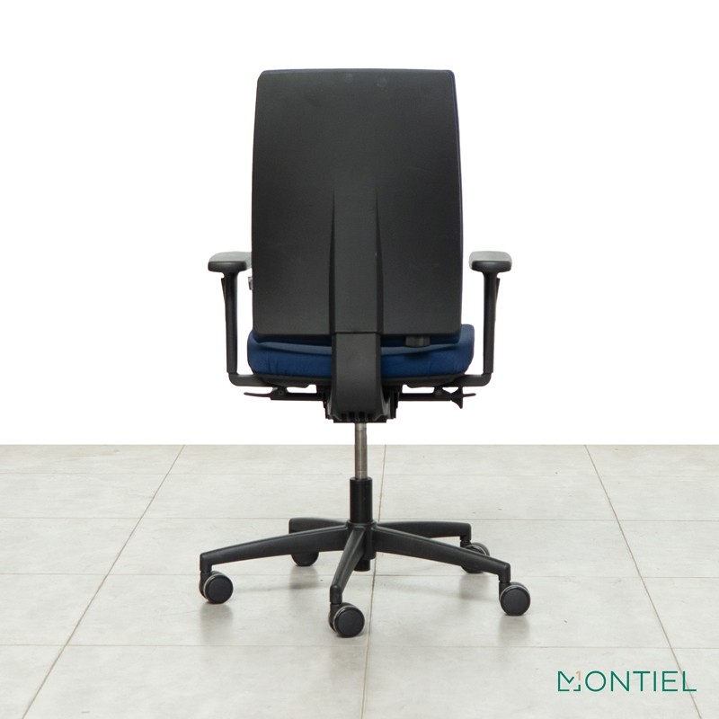 Silla Ergonómica Oficina Nova de Gil Estévez - Montiel