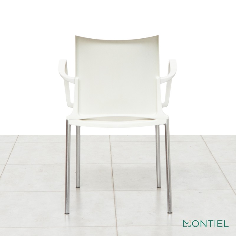 Silla Blanca 4 patas para Recepción de Akaba - Montiel