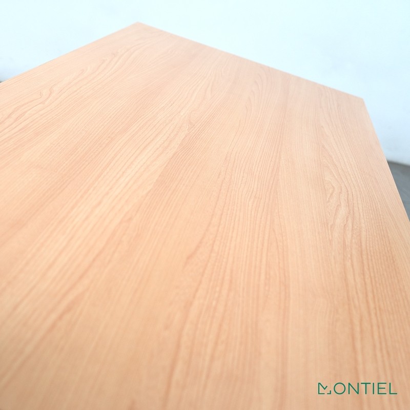 Mesa Escritorio Madera 140x67 Dynamic de Actiu - Montiel