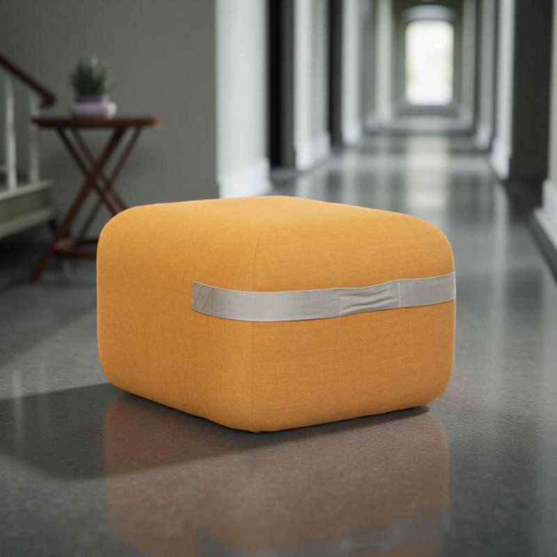 Puff Mostaza con Ruedas Diseño Season de Viccarbe - Montiel