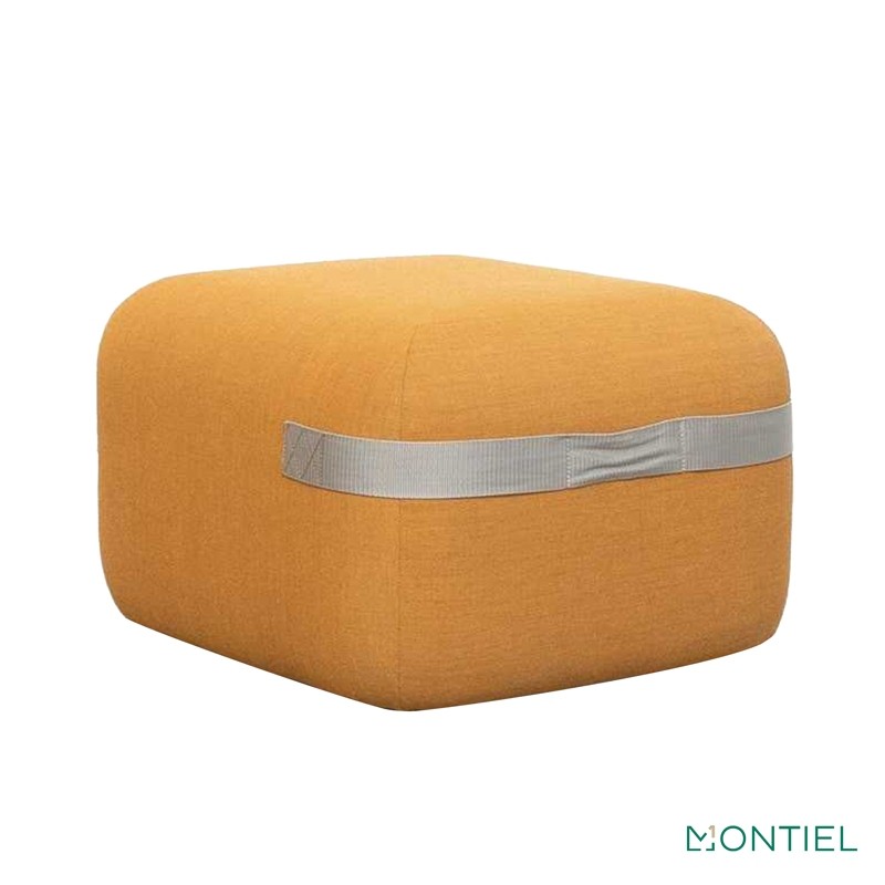 Puff Mostaza con Ruedas Diseño Season de Viccarbe - Montiel