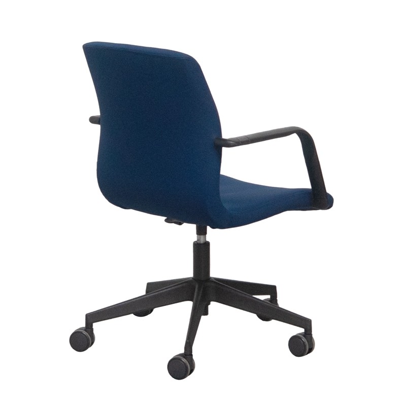 Silla Giratoria Plástico Negro Tapizada de Gil Estevez - Montiel