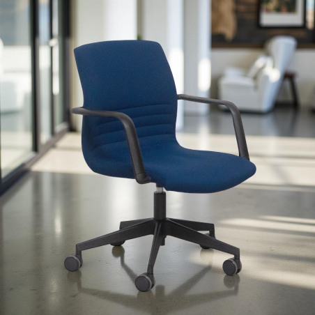 Silla Giratoria Plástico Negro Tapizada de Gil Estevez - Montiel