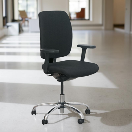 Silla Ergonómica Giratoria de DelaOliva - Montiel