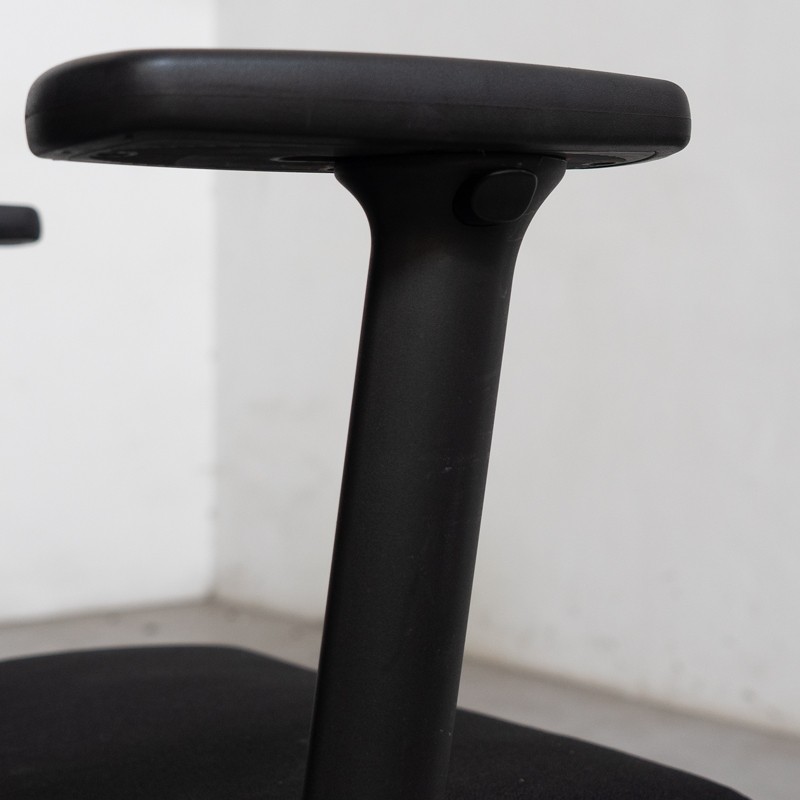 Silla Giratoria Oficina Negra Open Mind de Sedus - Montiel