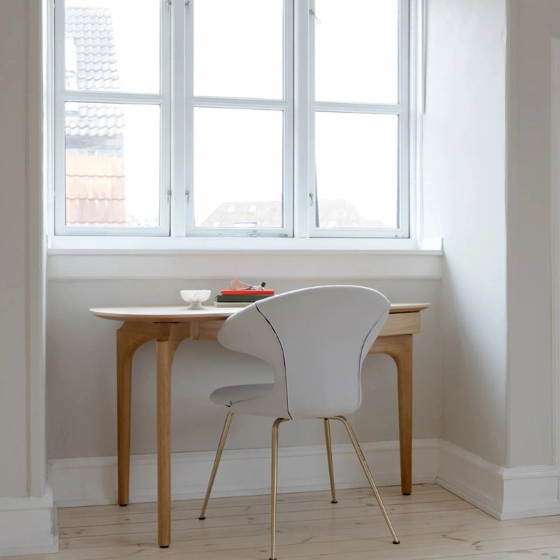 Duende Desk de Umage | Escritorio de diseño de acabado oak