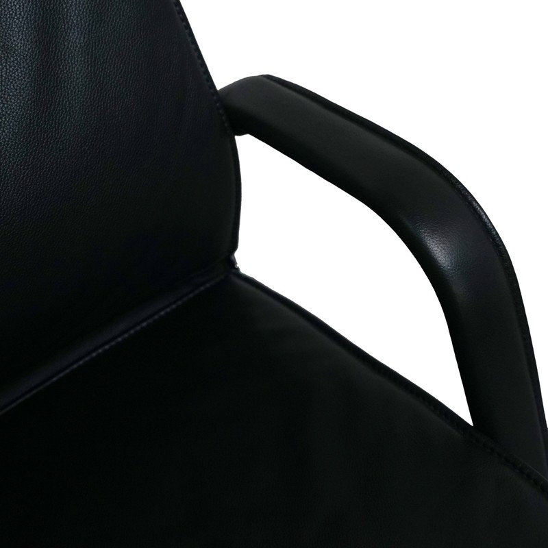 Silla Piel Negra con Asiento Giratorio de Wilkhahn - Montiel