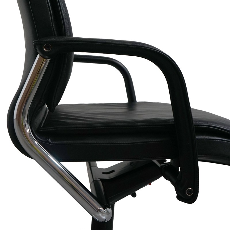 Silla Piel Negra con Asiento Giratorio de Wilkhahn - Montiel
