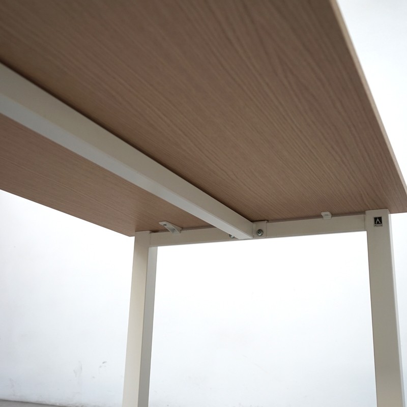 Mesa Madera Modelo Pro 140x80 cm. de Actiu - Montiel