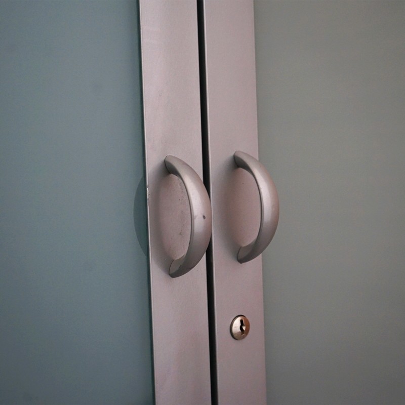 Mueble Aparador Amplio con Puertas Cristal MM1690 - Montiel