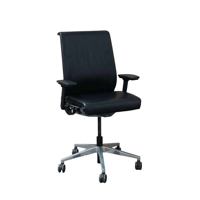 Silla Giratoria Oficina de Piel Think de Steelcase - Montiel