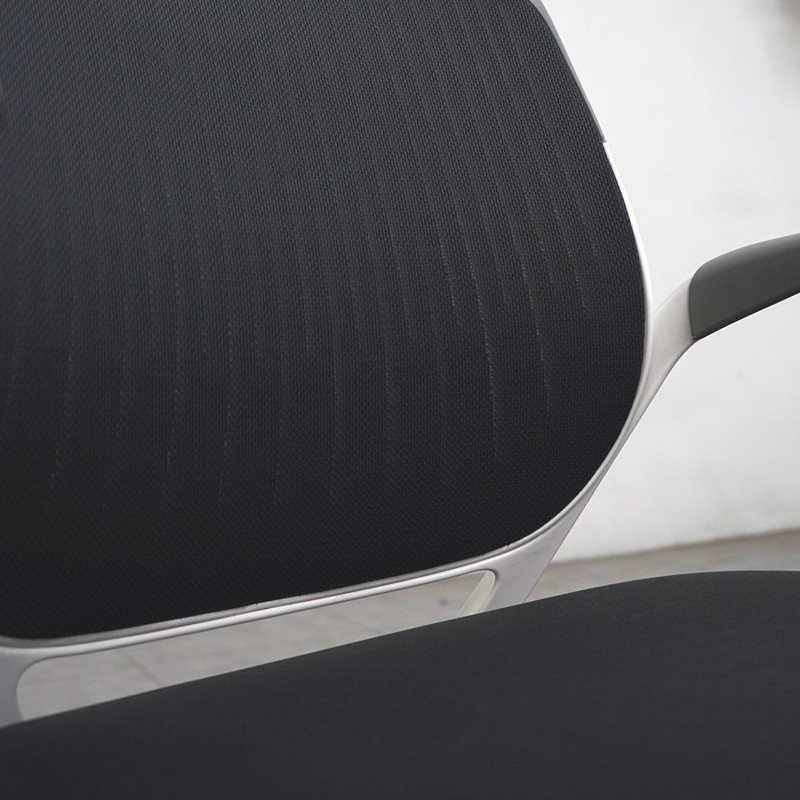 Silla Oficina Giratoria Cobi de Steelcase - Montiel