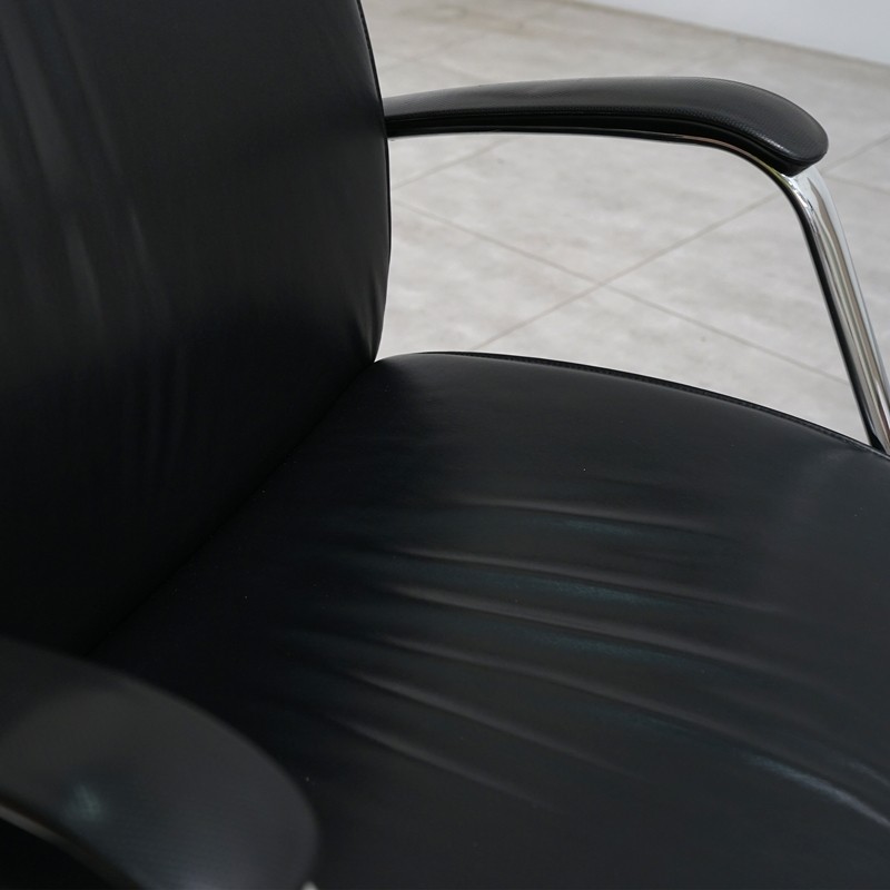 Sillón Giratorio Oficina Negro de Versoni - Montiel