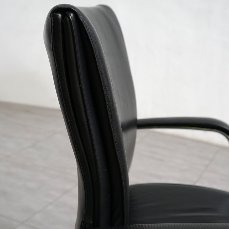 Sillón Giratorio Oficina Negro de Versoni - Montiel