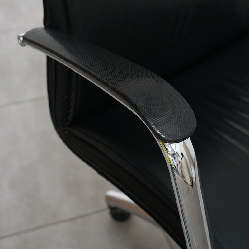 Sillón Giratorio Oficina Negro de Versoni - Montiel