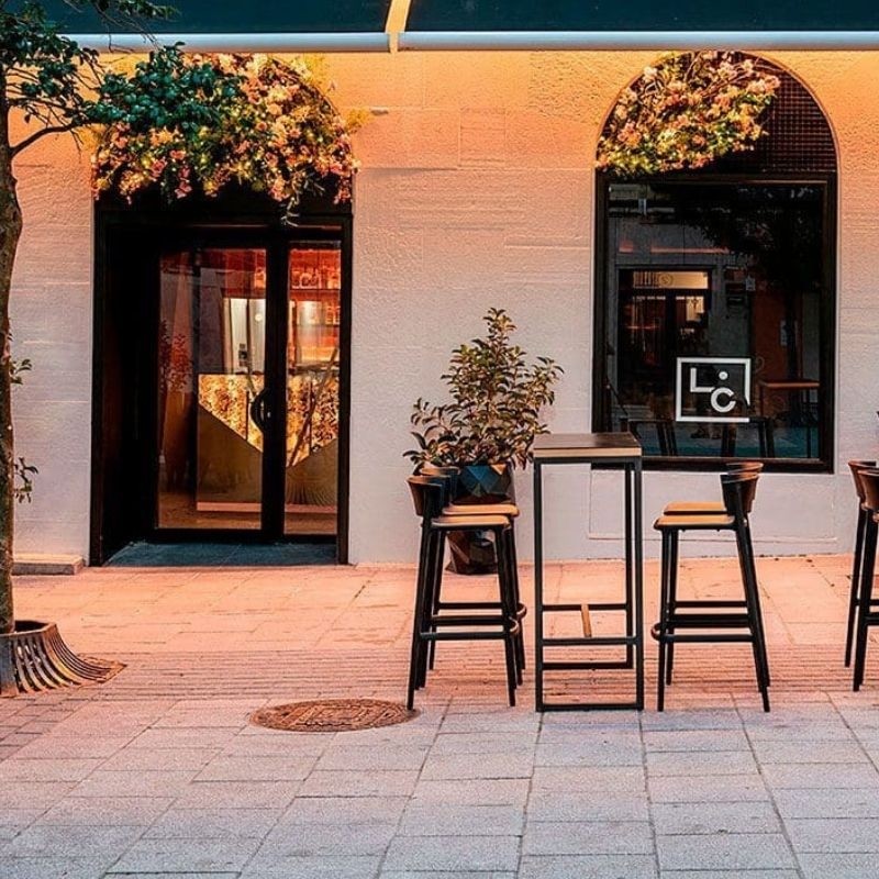 Taburete África Con Respaldo de Vondom - Montiel