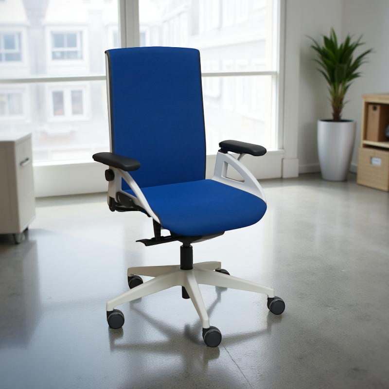 Silla Giratoria Elevable Sputnik de Intersthul - Montiel