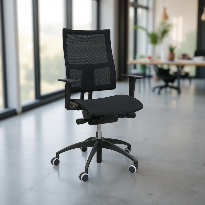 Silla Ergonómica con Base Negra de Ergotech  - Montiel