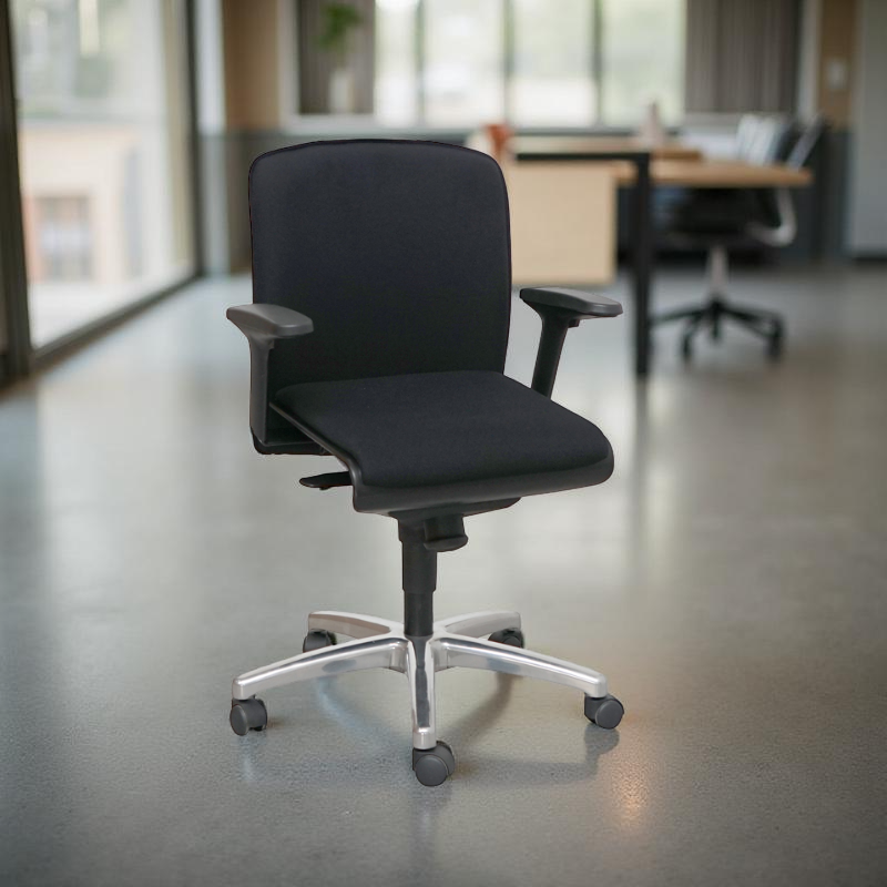 Silla Giratoria en Tela Negra de Steifensand - Montiel