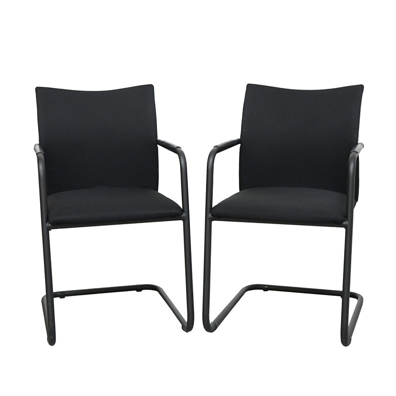 Silla Confidente Patin Negro de Luyando - Montiel