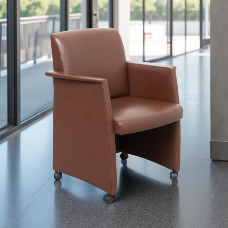 Sillón Oficina Piel Marrón con Ruedas de Kron - Montiel