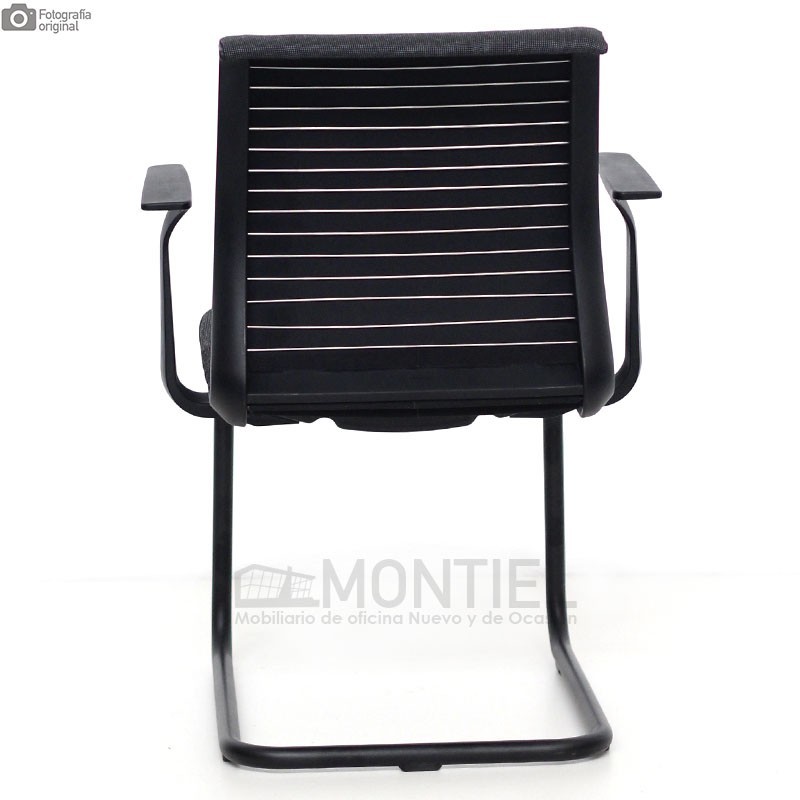 Silla confidente acolchada Think de Steelcase