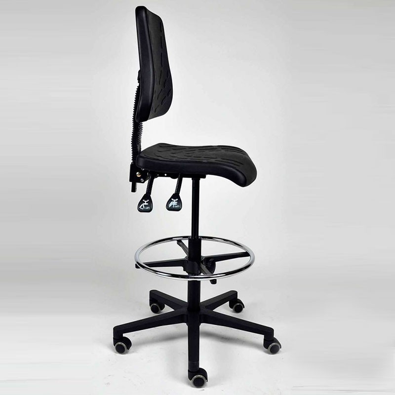 Taburete Negro Serie 500 de Herpesa - Oficinas Montiel