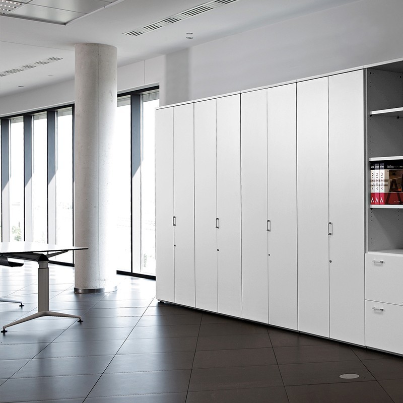▷ Armario con Puertas Abatibles de Actiu | Oficinas Montiel